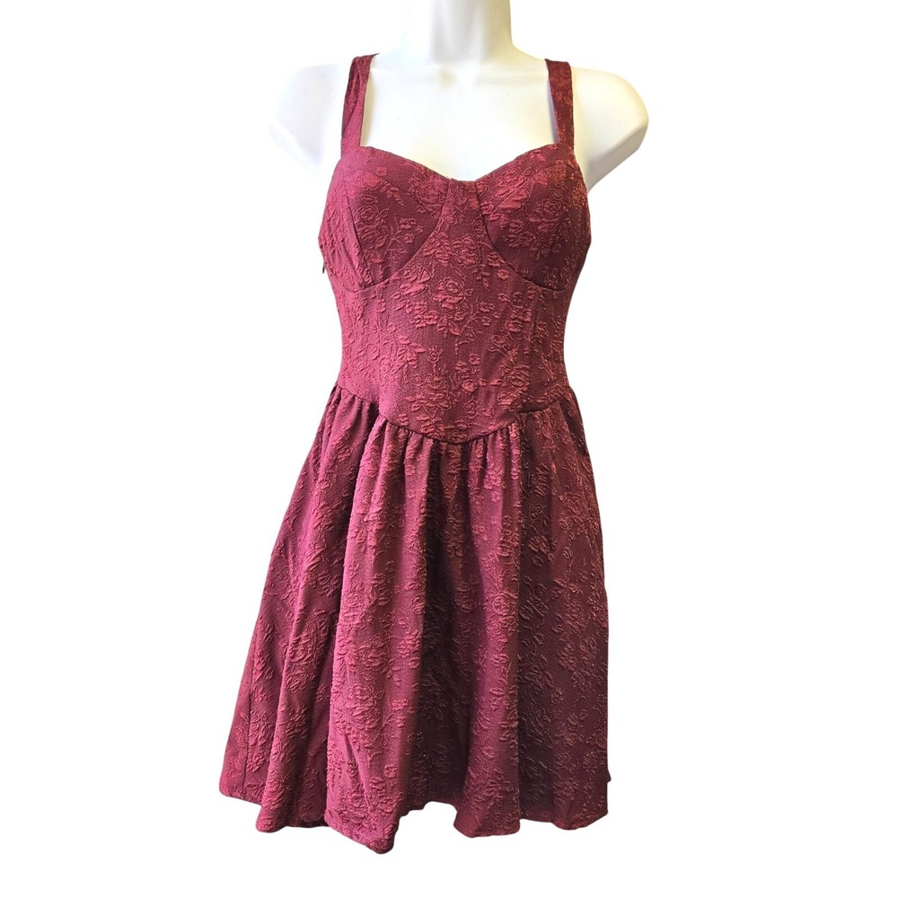 Fit & Flare Dress Womens XS Burgundy Floral Jacquard Sweetheart‎ Mini
